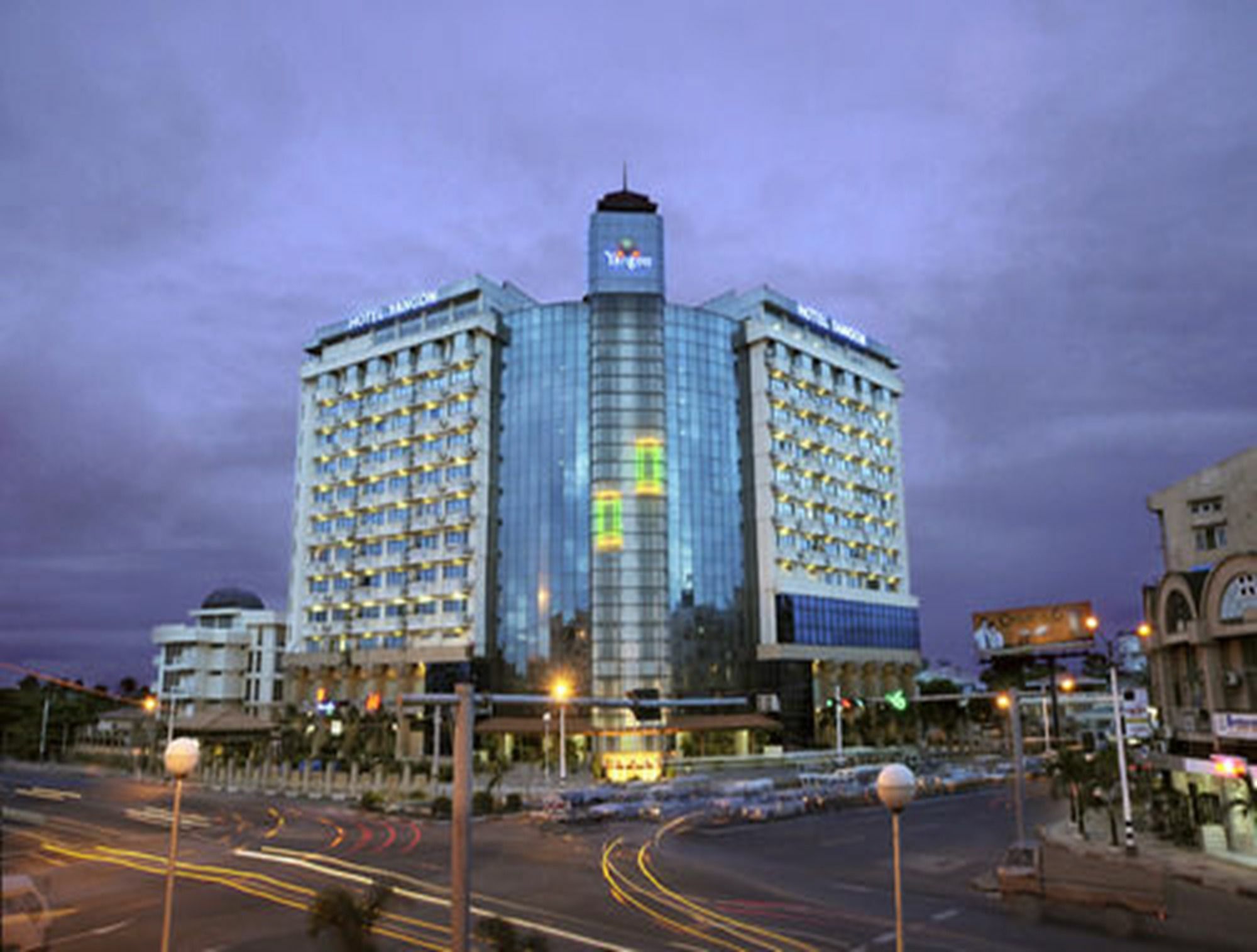 Hotel Γιανγκόν Εξωτερικό φωτογραφία